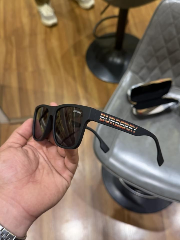 Burberry_wayfero_4358_matt_black