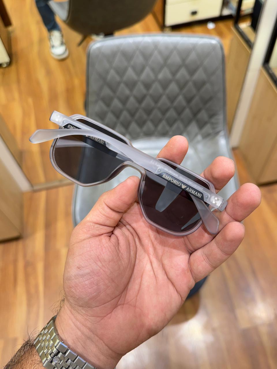 Empori_o arman_i 2602 matt grey