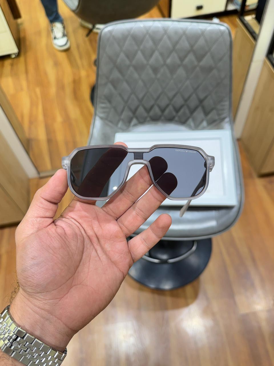 Empori_o arman_i 2602 matt grey