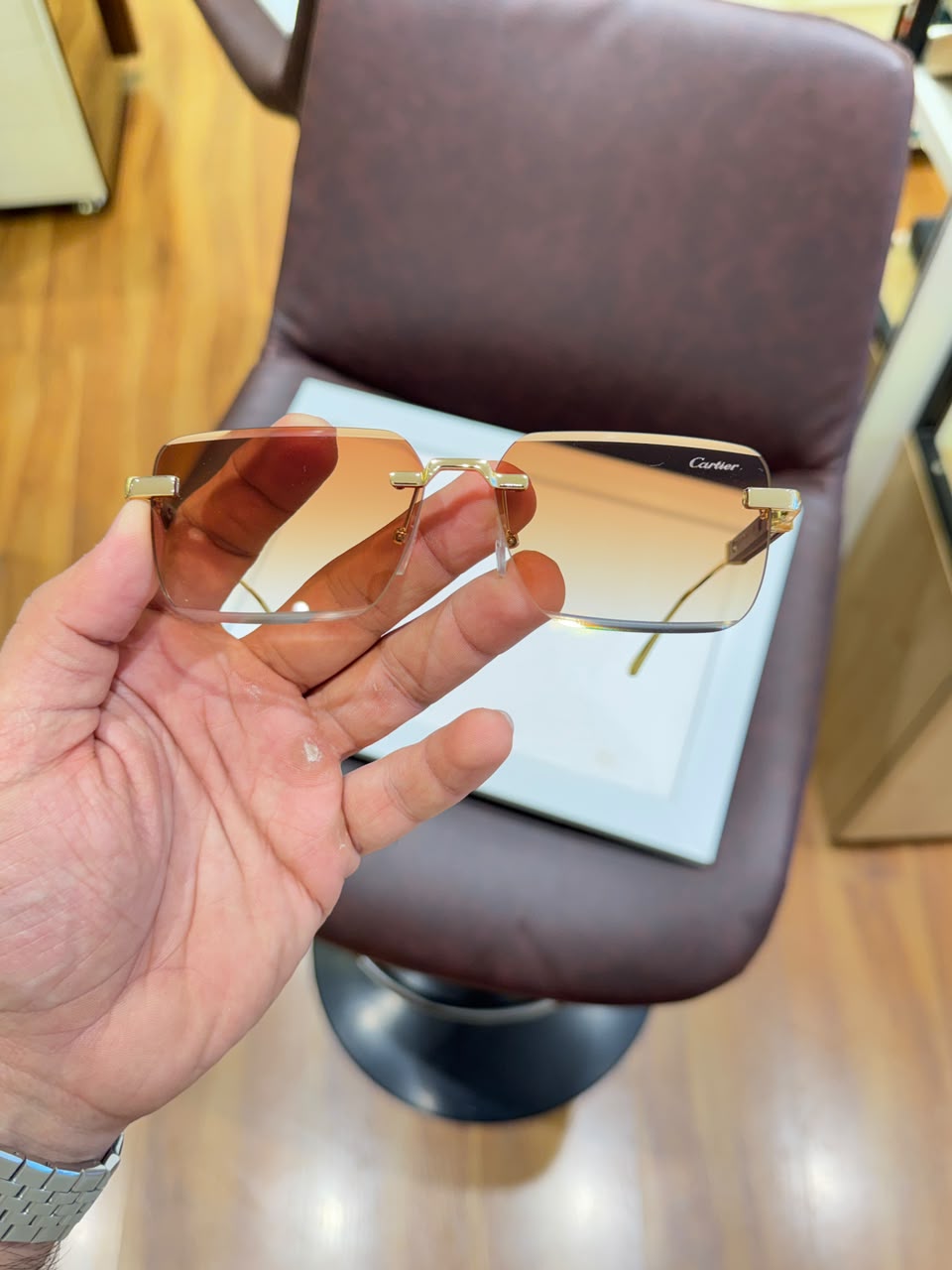Cartie_r 3031 gold brown shaded