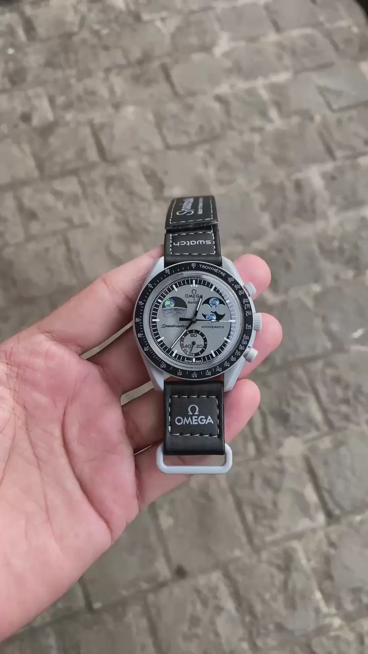 Omeg_a Swatc_h Moon Watch